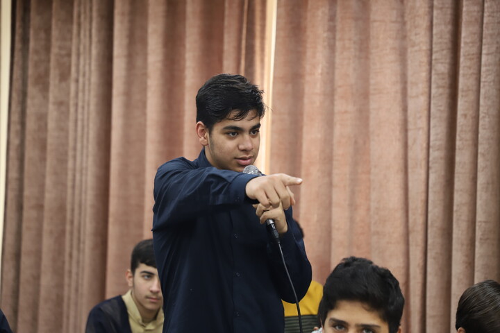 تصاویر/برگزاری جلسه کرسی آزاد اندیشی در حوزه علمیه خاتم الانبیاء سنندج