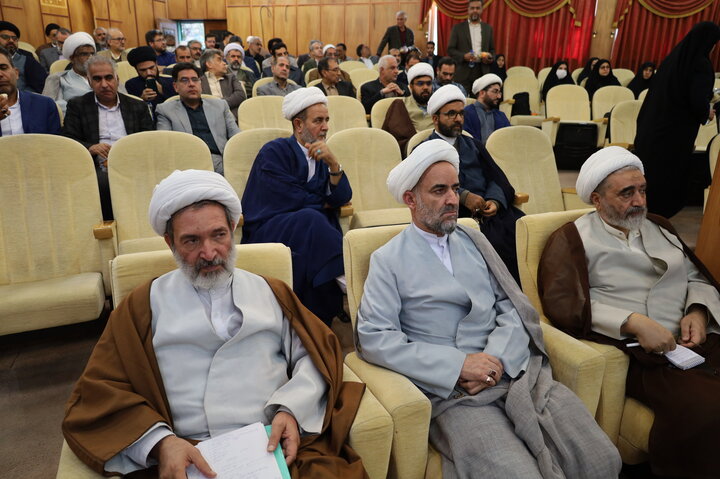 تصاویر/ مراسم هفته وحدت  حوزه و دانشگاه در زاهدان