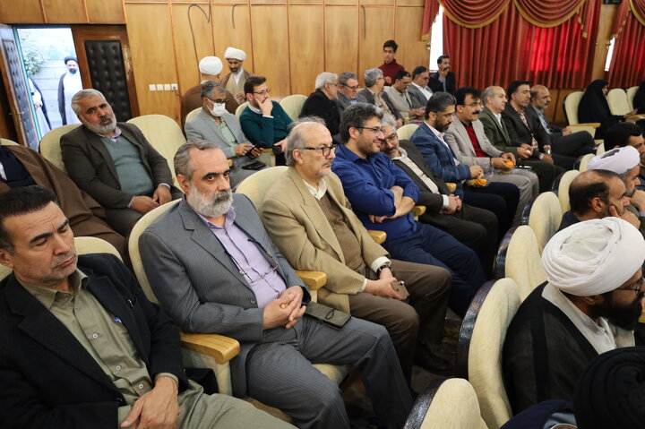 تصاویر/ مراسم هفته وحدت  حوزه و دانشگاه در زاهدان