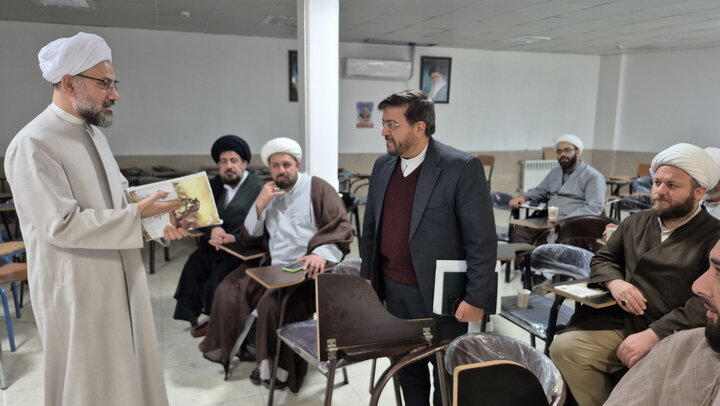 تصاویر/ نشست کارگاهی ارزیابان مقالات مدارس علمیه منطقه کاشان