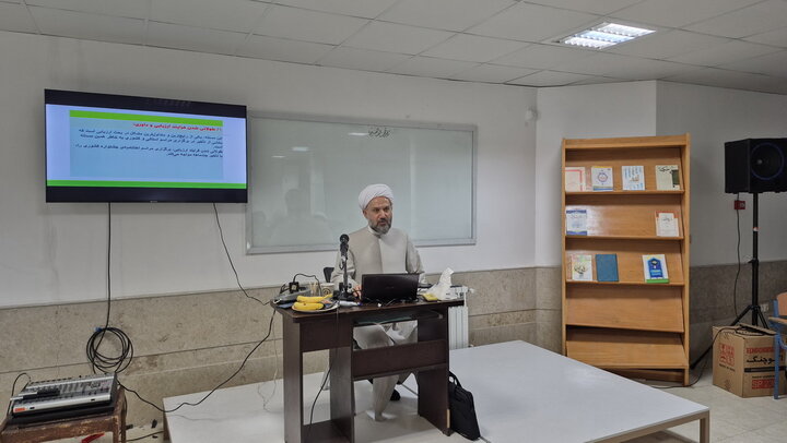 تصاویر/ نشست کارگاهی ارزیابان مقالات مدارس علمیه منطقه کاشان