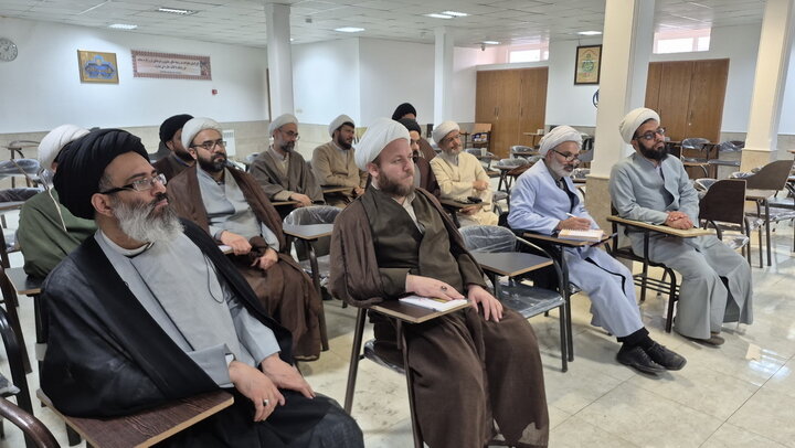 تصاویر/ نشست کارگاهی ارزیابان مقالات مدارس علمیه منطقه کاشان