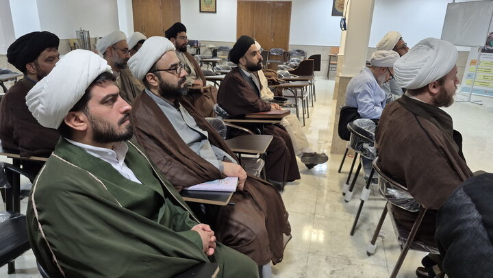 تصاویر/ نشست کارگاهی ارزیابان مقالات مدارس علمیه منطقه کاشان