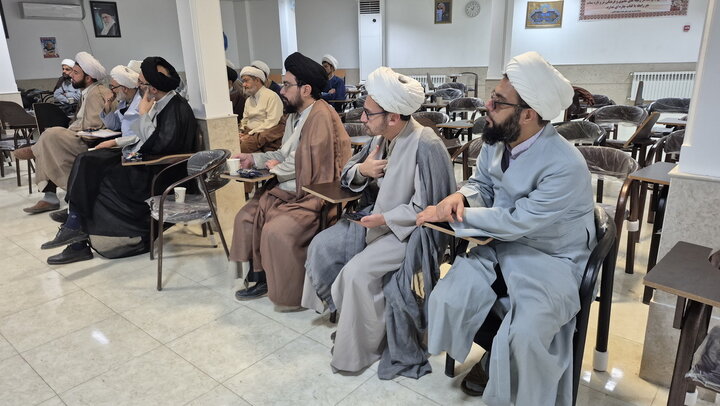 تصاویر/ نشست کارگاهی ارزیابان مقالات مدارس علمیه منطقه کاشان