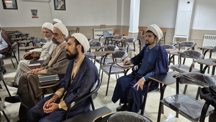 تصاویر/ نشست کارگاهی ارزیابان مقالات مدارس علمیه منطقه کاشان