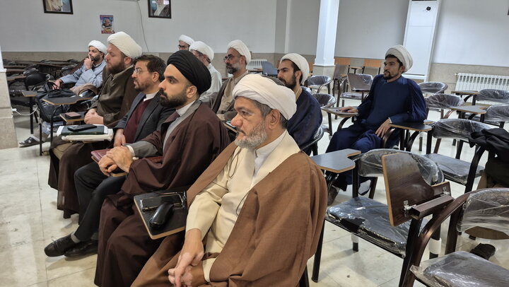 تصاویر/ نشست کارگاهی ارزیابان مقالات مدارس علمیه منطقه کاشان