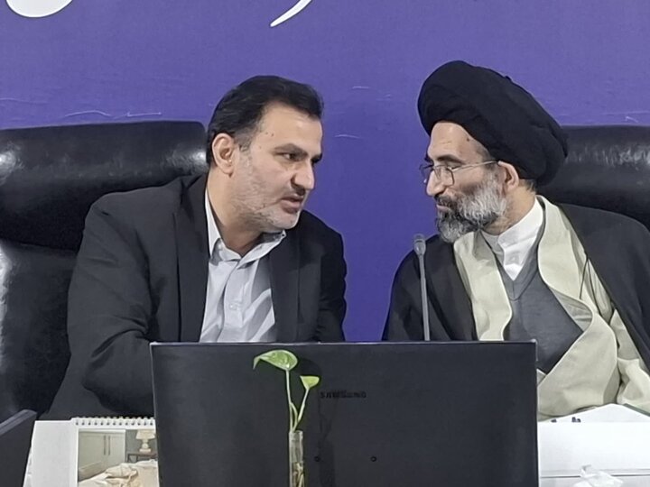 تصاویر/ جلسه توسعه کارگروه فرهنگ ایثار و شهادت کاشان