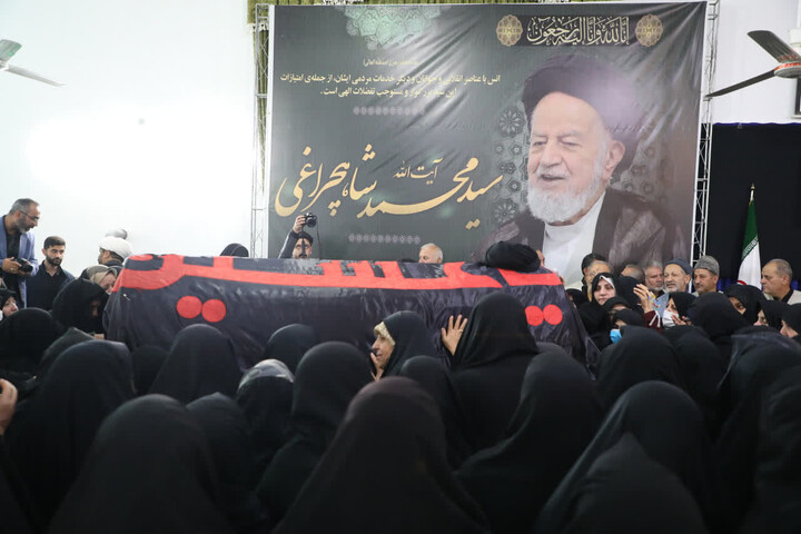 تصاویر/ آیین وداع با آیت الله شاهچراغی در دامغان