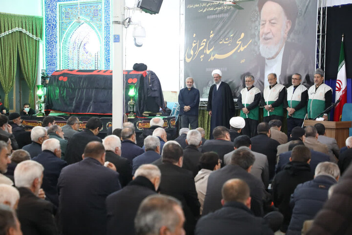 تصاویر/ آیین وداع با آیت الله شاهچراغی در دامغان