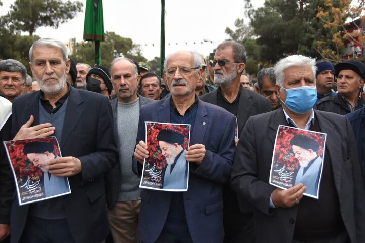 تصاویر/ مراسم تشییع پیکر آیت‌الله سید محمد شاهچراغی در شهرستان دامغان