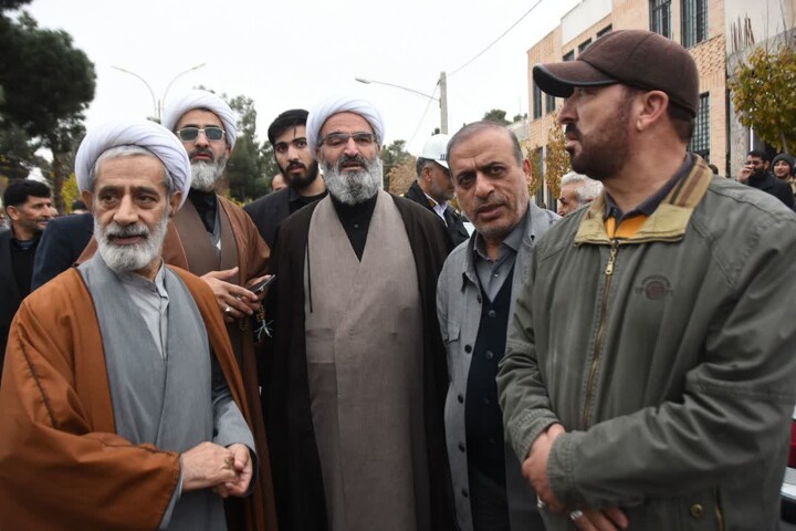 تصاویر/ مراسم تشییع پیکر آیت‌الله سید محمد شاهچراغی در شهرستان دامغان