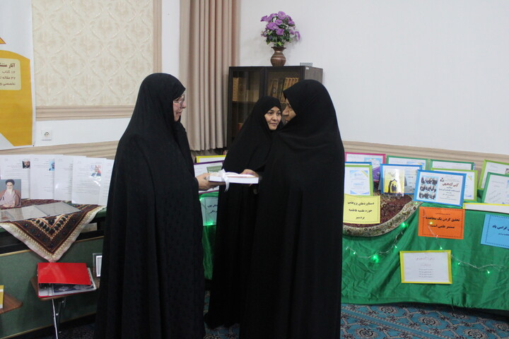 تصاویر/ نمایشگاه دستاوردهای پژوهشی مدارس علمیه استان کرمان