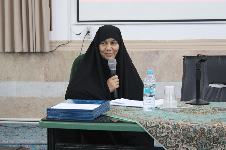 تصاویر/ آیین بزرگداشت هفته پژوهش به میزبانی حوزه‌ علمیه خواهران استان کرمان