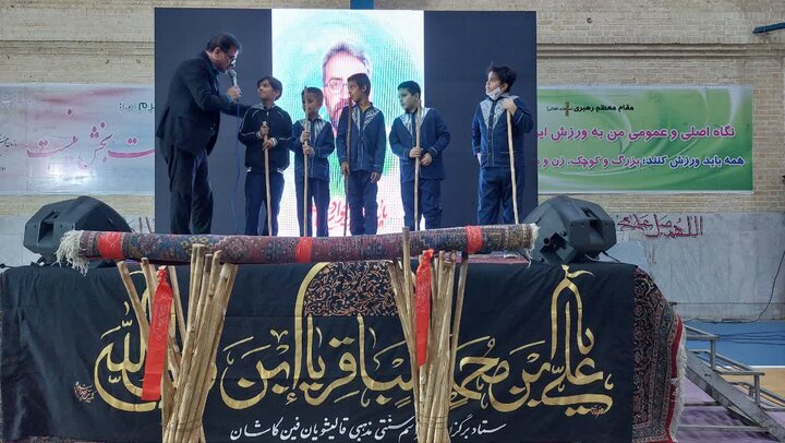 تصاویر/ اجتماع دانش‌آموزان کاشانی در«سوگ خورشید»