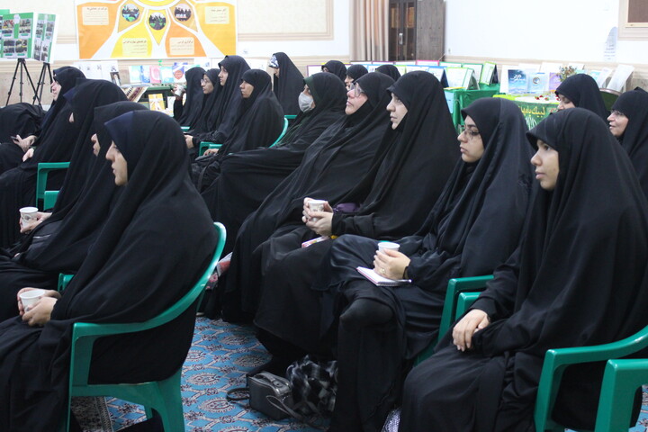 تصاویر/ آیین بزرگداشت هفته پژوهش به میزبانی حوزه‌ علمیه خواهران استان کرمان