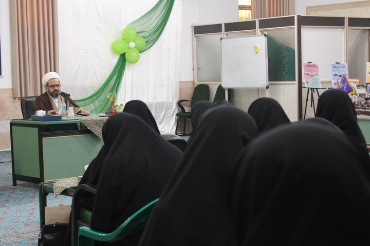 تصاویر/ آیین بزرگداشت هفته پژوهش به میزبانی حوزه‌ علمیه خواهران استان کرمان
