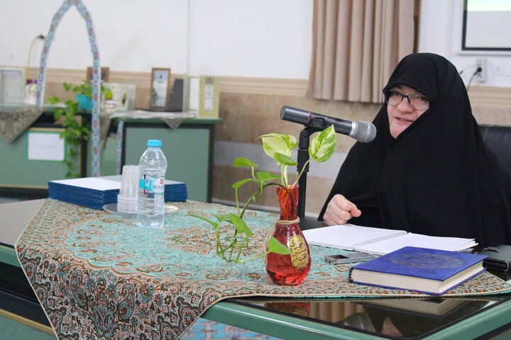 تصاویر/ آیین بزرگداشت هفته پژوهش به میزبانی حوزه‌ علمیه خواهران استان کرمان