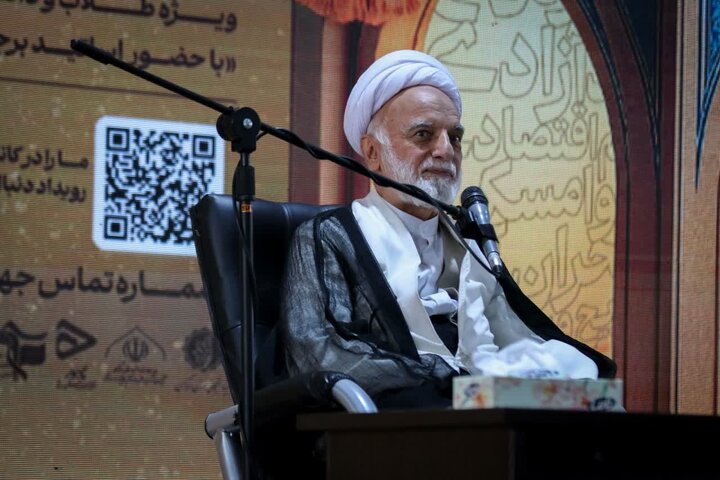 تصاویر/افتتاحیه دومین رویداد حل مساله "پاسخ"