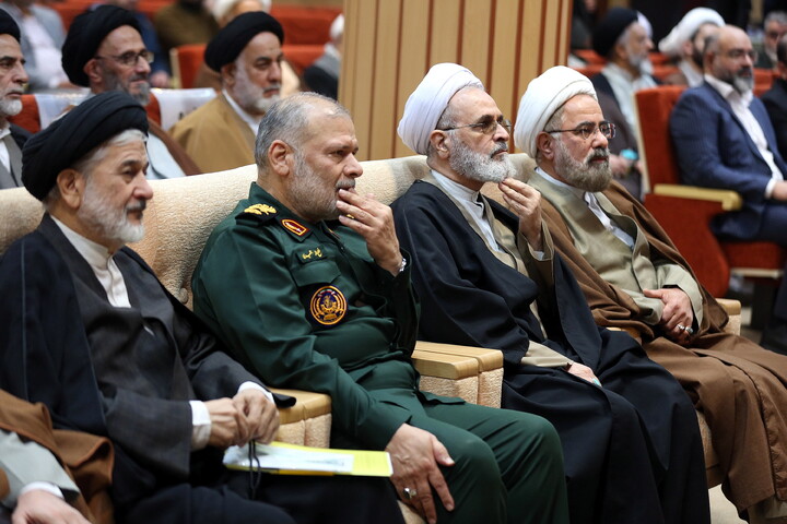 تصاویر/ آیین گرامیداشت هفته پژوهش و فناوری بنیاد بین المللی علوم وحیانی اسراء