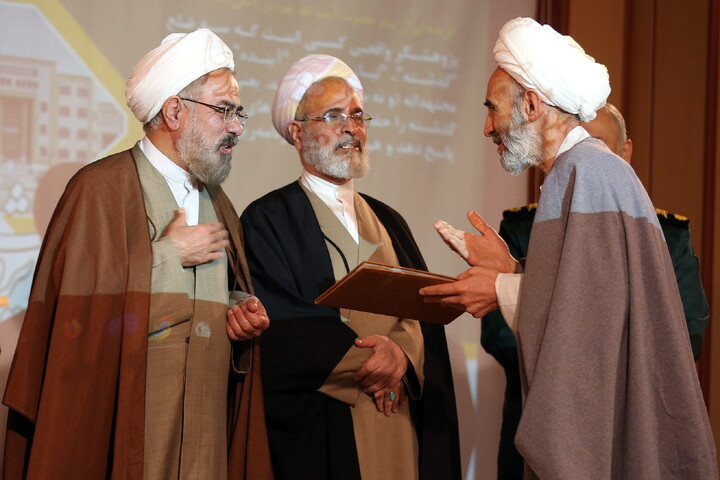 تصاویر/ آیین گرامیداشت هفته پژوهش و فناوری بنیاد بین المللی علوم وحیانی اسراء