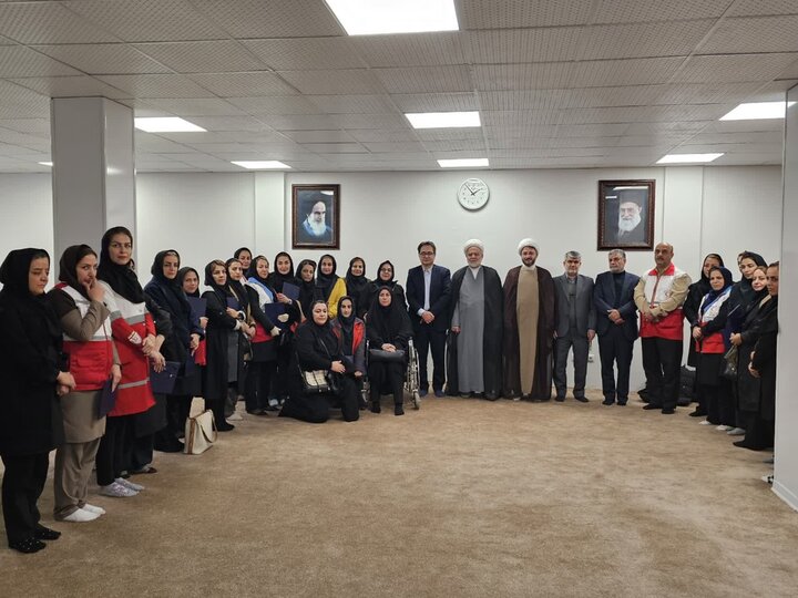تصاویر/دیدار بانوان جمعیت هلال احمر کردستان به مناسبت روز زن، با حجت‌الاسلام والمسلمین پورذهبی
