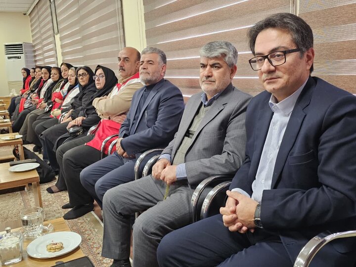 تصاویر/دیدار بانوان جمعیت هلال احمر کردستان به مناسبت روز زن، با حجت‌الاسلام والمسلمین پورذهبی