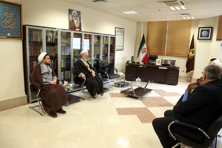 تصاویر/ نشست مدیر حوزه های علمیه با مدیر بنیاد بین المللی علوم وحیانی اسراء