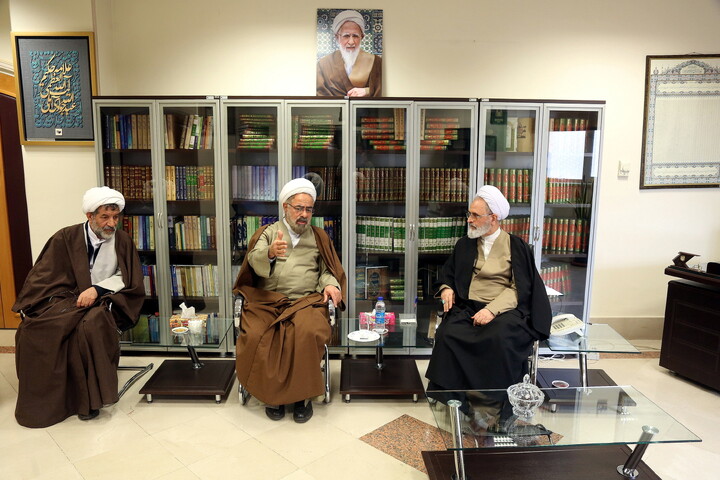 تصاویر/ نشست مدیر حوزه های علمیه با مدیر بنیاد بین المللی علوم وحیانی اسراء