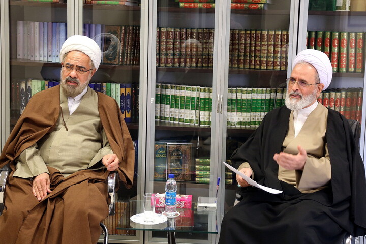 تصاویر/ نشست مدیر حوزه های علمیه با مدیر بنیاد بین المللی علوم وحیانی اسراء