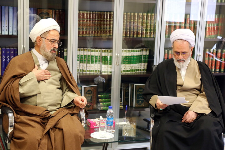 تصاویر/ نشست مدیر حوزه های علمیه با مدیر بنیاد بین المللی علوم وحیانی اسراء