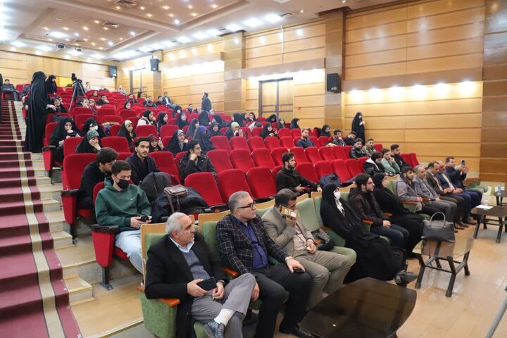 تصاویر /نشست پرسش و پاسخ دانشجویی با حضور دکتر محمدبیگی و نمایندگان استان قزوین