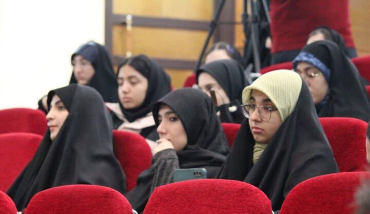 تصاویر /نشست پرسش و پاسخ دانشجویی با حضور دکتر محمدبیگی و نمایندگان استان قزوین