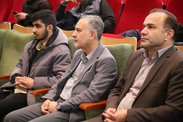 تصاویر /نشست پرسش و پاسخ دانشجویی با حضور دکتر محمدبیگی و نمایندگان استان قزوین