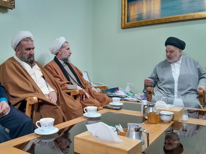 تصاویر / دیدار امام جمعه قزوین  با آیت‌الله سید جواد شهرستانی