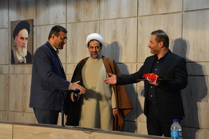 تصاویر/ گرامیداشت هفته پژوهش در دانشگاه بین‌المللی اهل‌بیت(ع)