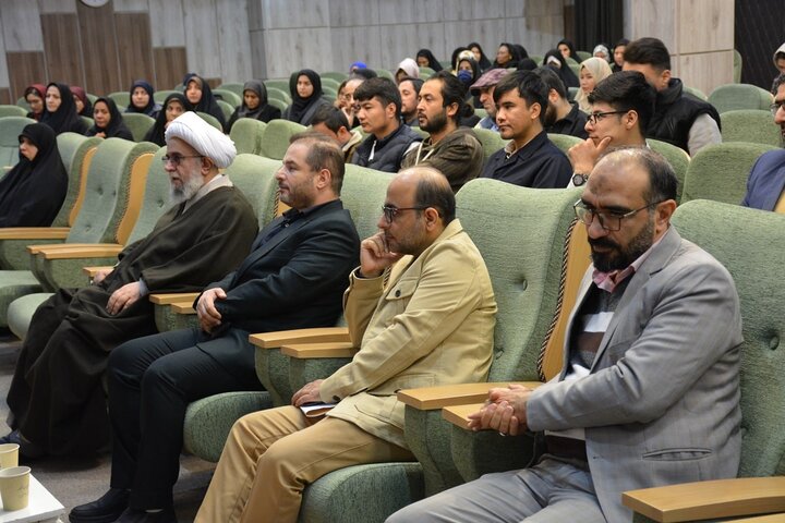 تصاویر/ گرامیداشت هفته پژوهش در دانشگاه بین‌المللی اهل‌بیت(ع)