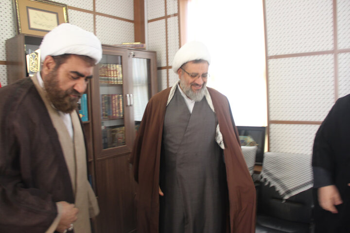 تصاویر / جلسه شور ای بسیج حوزه علمیه قزوین برگزارشد