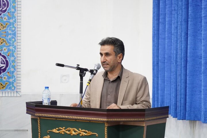 تصاویر /دیدار کارکنان قرارگاه سازندگی خاتم الانبیاء (ص) در استان لرستان با نماینده ولی فقیه در استان