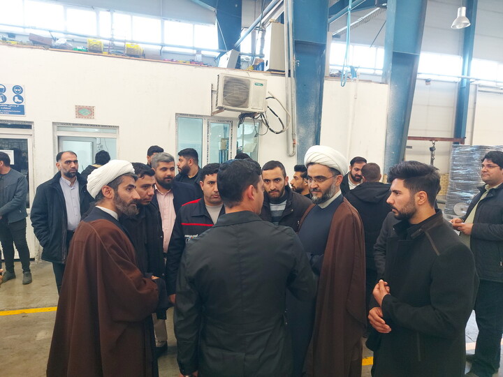 تصاویر / بازدید علمی طلاب مرکز تخصصی علامه امینی(ره) تبریز از منطقه آزاد ارس