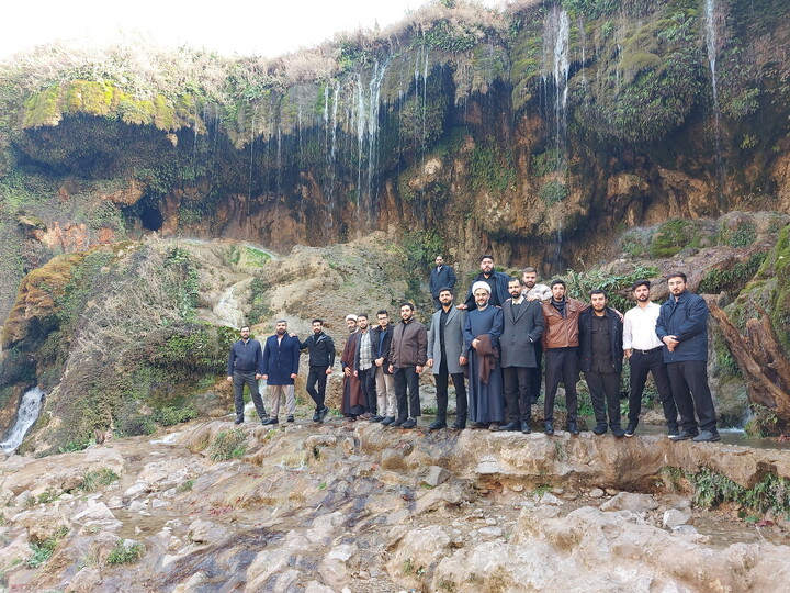 تصاویر / بازدید علمی طلاب مرکز تخصصی علامه امینی(ره) تبریز از منطقه آزاد ارس