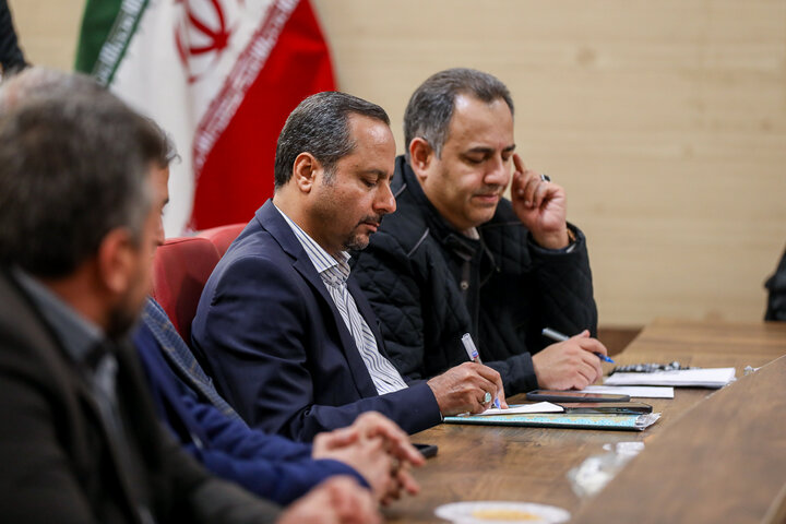 تصاویر /نشست صمیمی امام جمعه قزوین  با اساتید، دانشجویان و کارکنان دانشگاه پیام نور استان قزوین