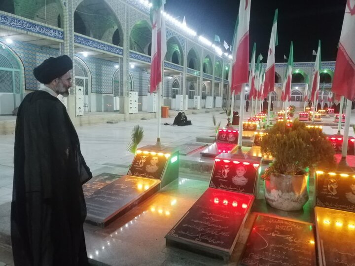 تصاویر/بیست و سومین یادواره شهدای راوندو ۵ شهید گمنام نورالشهدای راوند