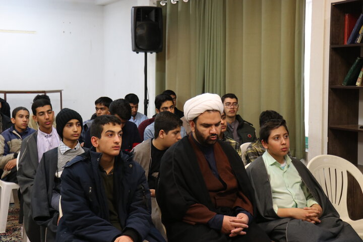 آیین اختتامیه جشنواره علامه حلی مدرسه علمیه محمودیه با حضور معاون پژوهش حوزه علمیه استان کرمان، اساتید و طلاب و ارائه مقالات پژوهشی طلاب منتخب.
