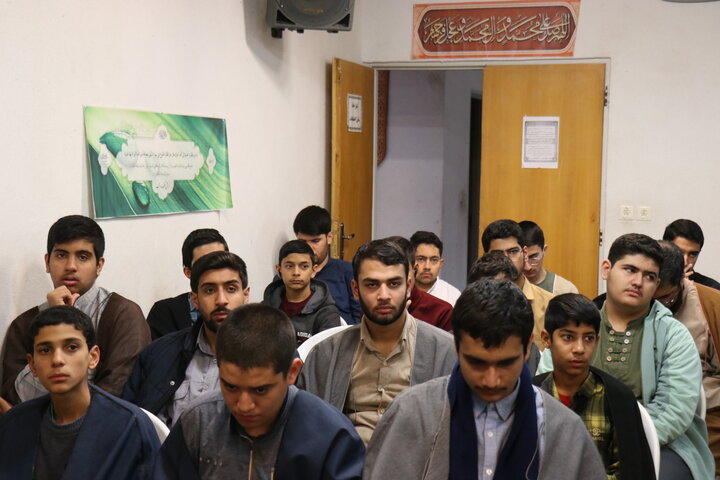 آیین اختتامیه جشنواره علامه حلی مدرسه علمیه محمودیه با حضور معاون پژوهش حوزه علمیه استان کرمان، اساتید و طلاب و ارائه مقالات پژوهشی طلاب منتخب.
