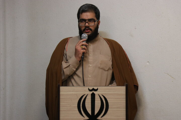 آیین اختتامیه جشنواره علامه حلی مدرسه علمیه محمودیه با حضور معاون پژوهش حوزه علمیه استان کرمان، اساتید و طلاب و ارائه مقالات پژوهشی طلاب منتخب.
