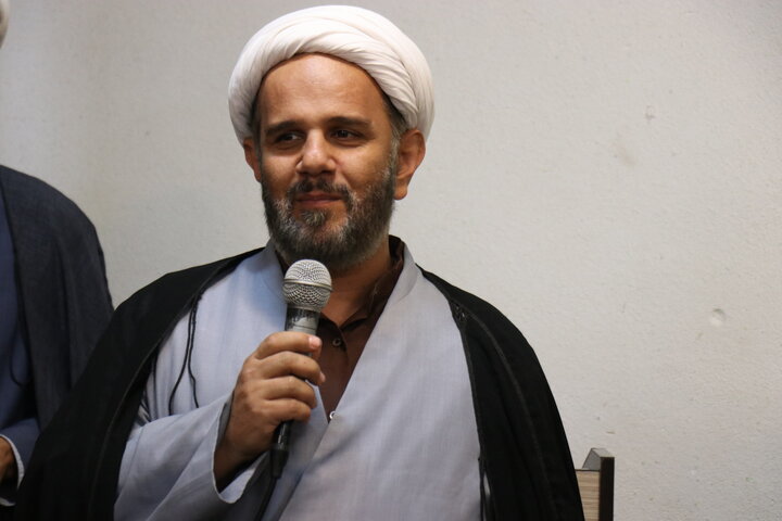 آیین اختتامیه جشنواره علامه حلی مدرسه علمیه محمودیه با حضور معاون پژوهش حوزه علمیه استان کرمان، اساتید و طلاب و ارائه مقالات پژوهشی طلاب منتخب.
