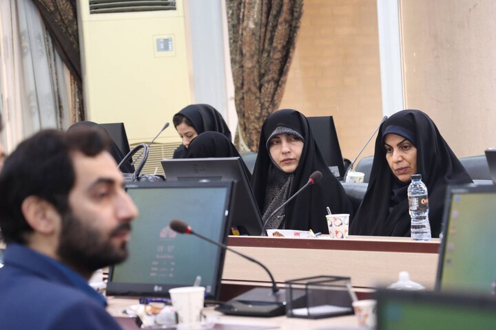 نشست دانش افزایی رهیافت هایی از بیانیه گام دوم ویژه اساتید دانشگاه های اهواز