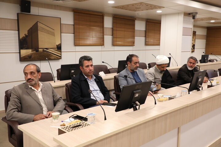 نشست علمی و هم‌اندیشی حوزه و دانشگاه به مناسبت روز وحدت حوزه و دانشگاه در دانشگاه شهید باهنر کرمان با حضور مسئولان و اساتید حوزوی و دانشگاهی.