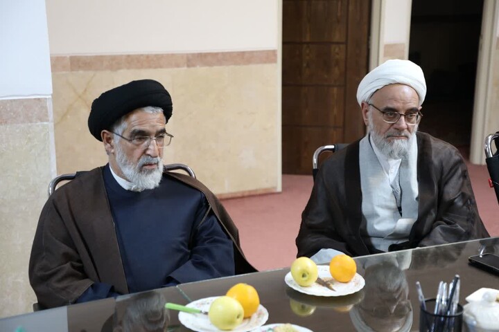 تصاویر/  فعالیت‌‌های معاونت آموزش در جلسه‌ شورای حوزه علمیه استان یزد بررسی شد