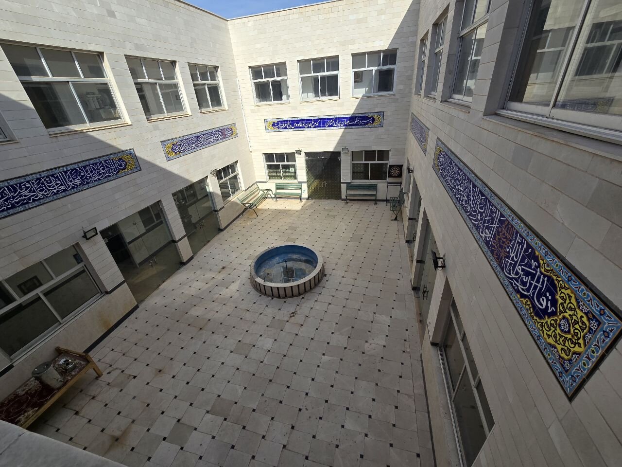 تصاویر/ بازدید سرزده مدیر حوزه علمیه خواهران یزد از ششمین مدرسه استان